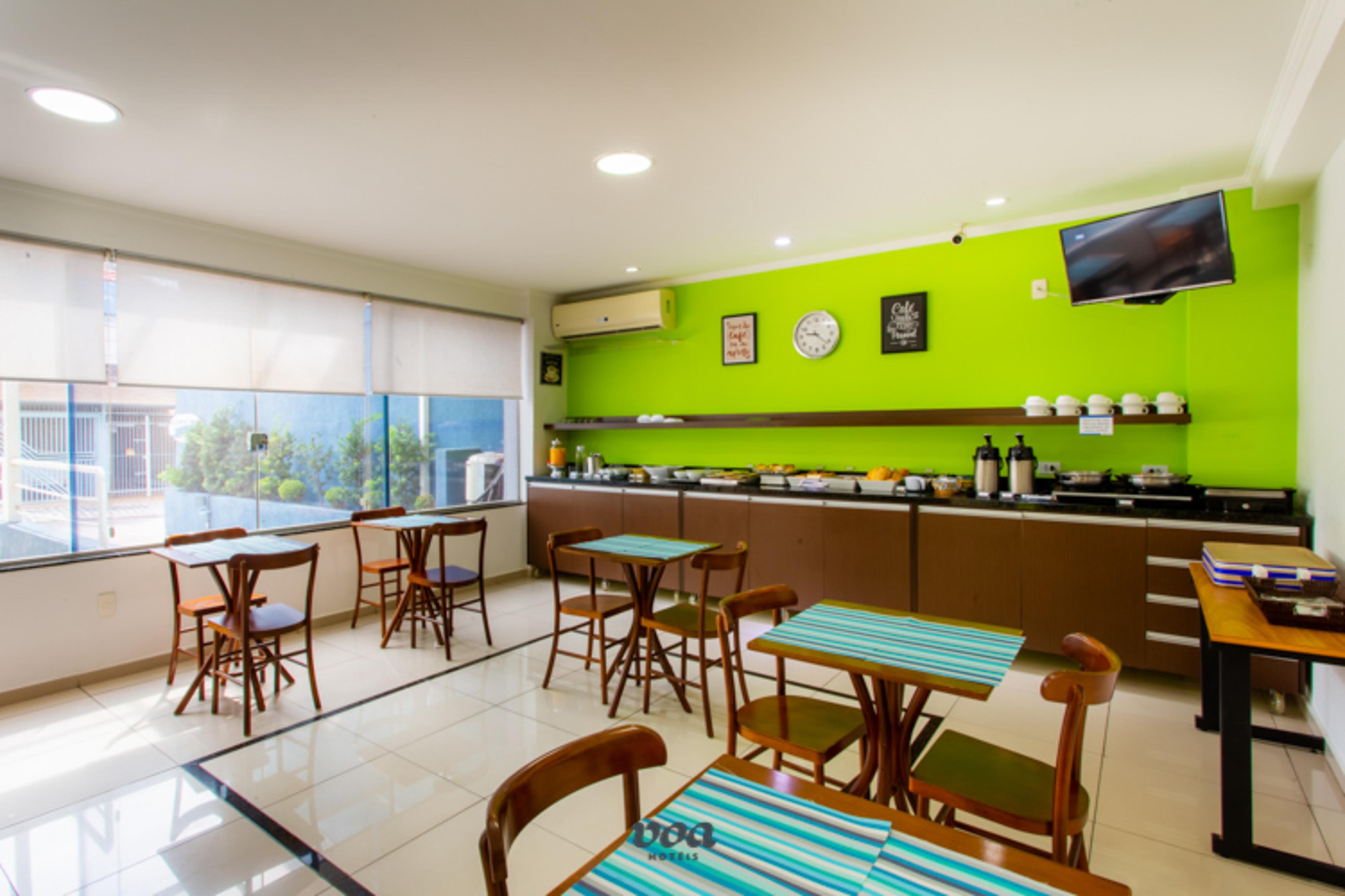Voa Convenience Hotel Жундиаи Экстерьер фото
